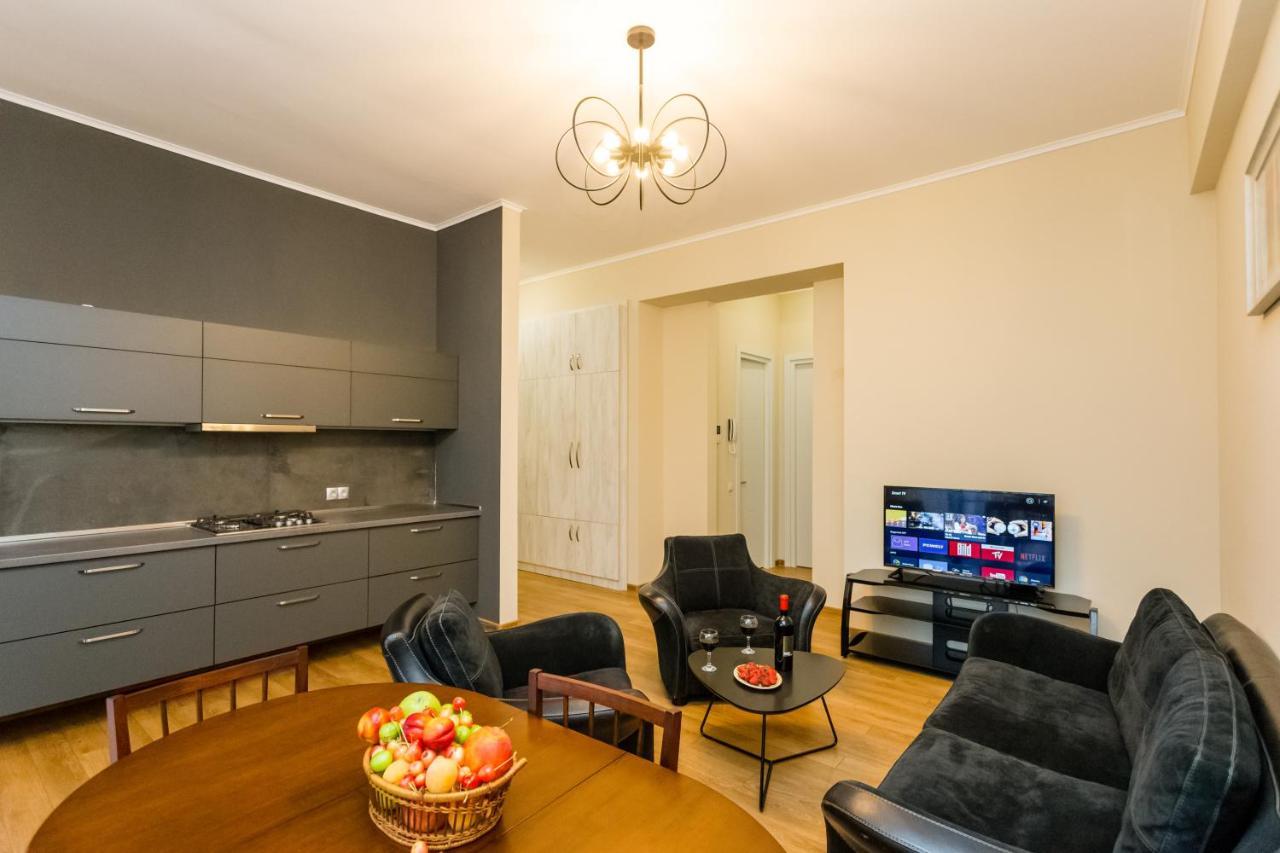 New!-Downtown Apartment Ll Тбилиси Экстерьер фото